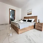 Palm 45 - Near The Promenade - Private Balcony By Quicktrips *