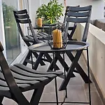 Appartamento Palm 45 - Near The Promenade - Private Balcony By Quicktrips *