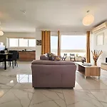 Palm 45 - Near The Promenade - Private Balcony By Quicktrips *
