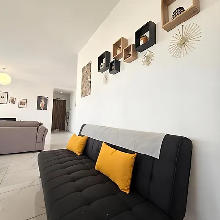 Palm 45 - Near The Promenade - Private Balcony By Quicktrips St. Paul's Bay