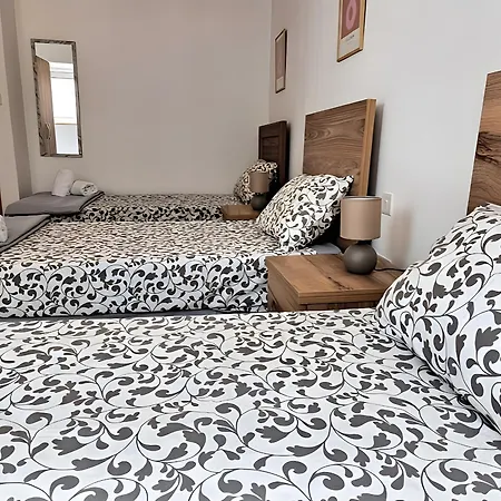 Palm 45 - Near The Promenade - Private Balcony By Quicktrips Apartment *